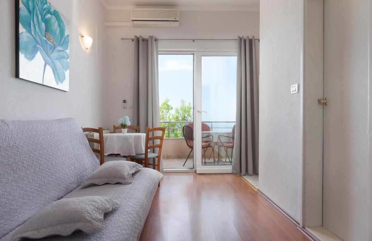 Apartment Marijan - Beachfront