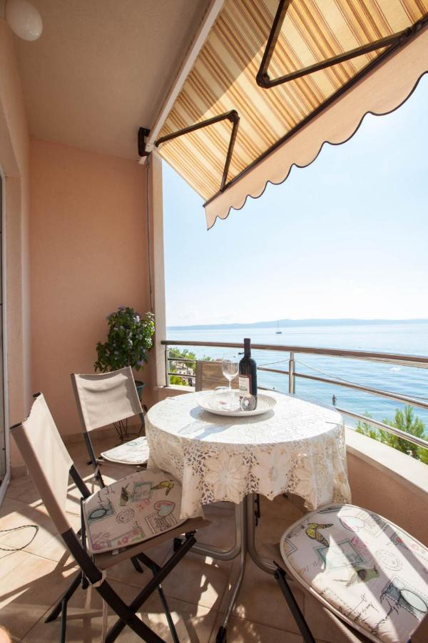 Marijan - Beachfront Apartment *
