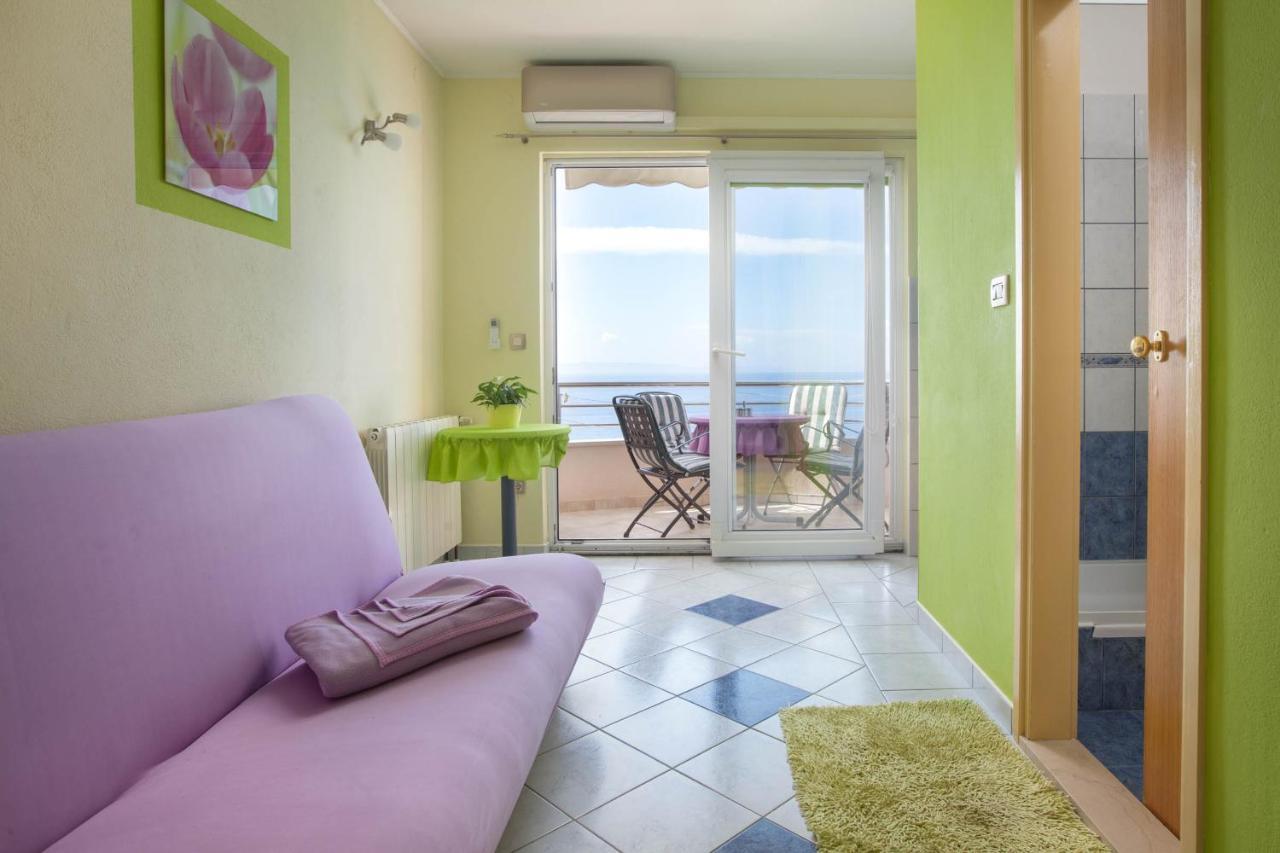 Marijan - Beachfront * Tucepi