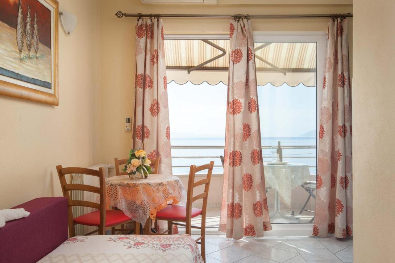 Marijan - Beachfront * Tucepi